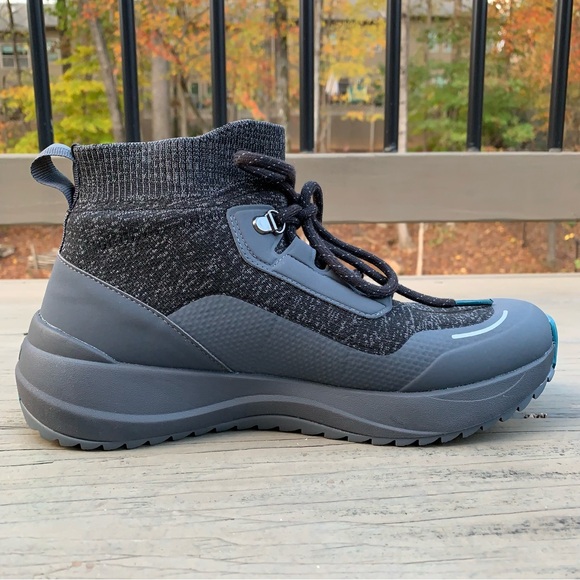 NWOB Vessi Cloudburst High Top Waterproof Shoes in Peak Black size 9 - Picture 10 of 16